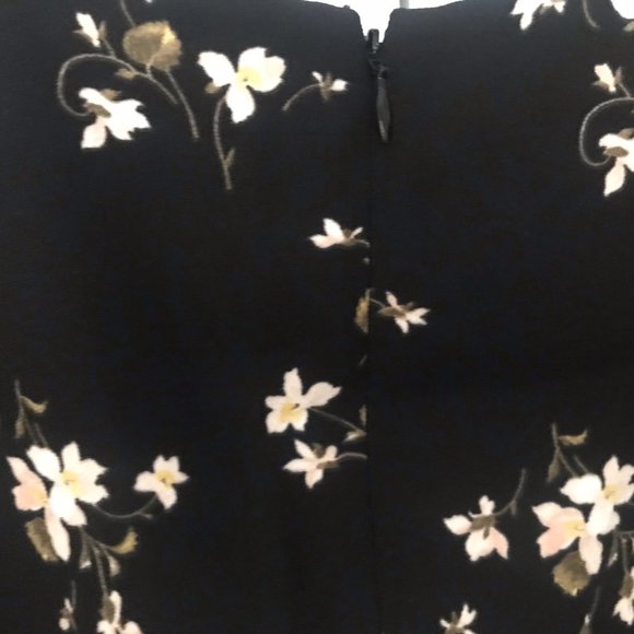 Club Monaco Floral Print Fancy Ruffled sleeves with keyholes Black Dress 00 - Picture 6 of 8